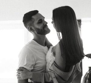 Find a Friend With Benefits Online